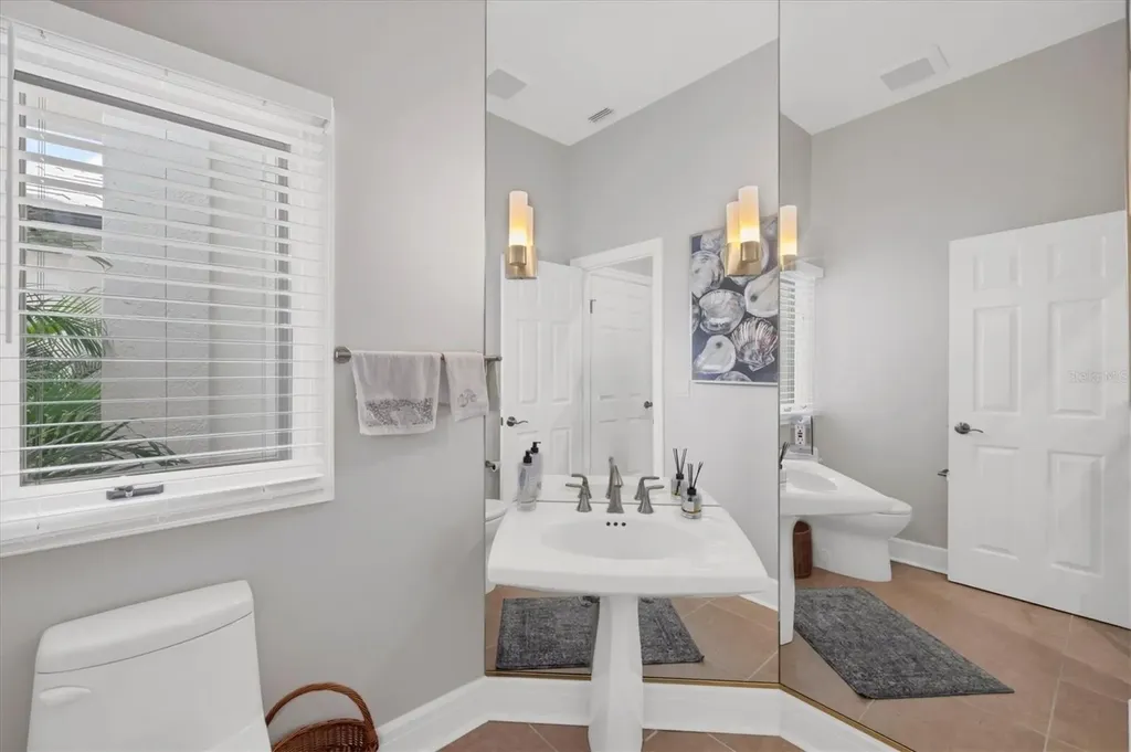 3386 Charles Macdonald Drive Sarasota FL 34240