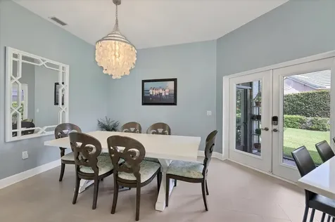 3386 Charles Macdonald Drive Sarasota FL 34240