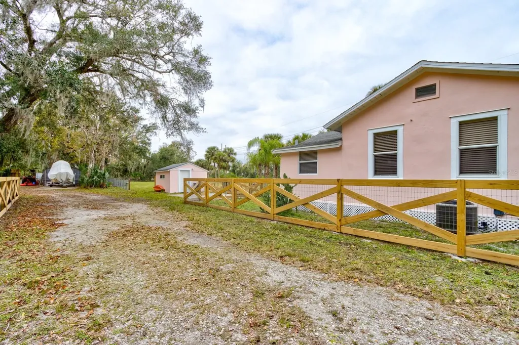 388 N Glencoe Road New Smyrna Beach FL 32168