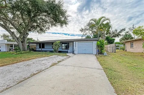 3307 20th Avenue W Bradenton FL 34205