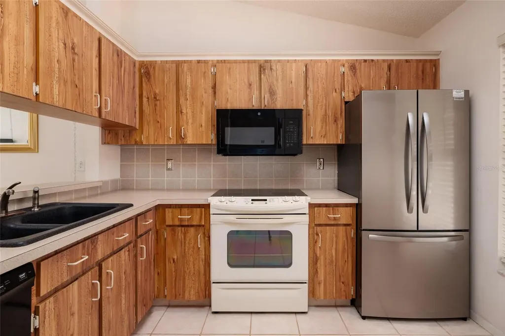 216 Sun Vista Ct S Treasure Island FL 33706