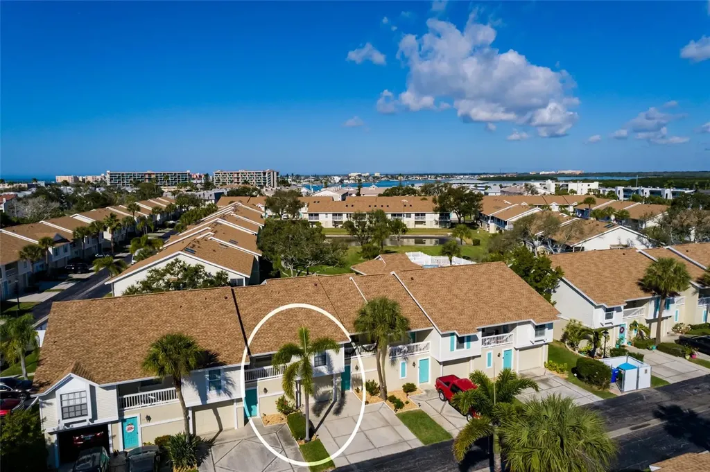 216 Sun Vista Ct S Treasure Island FL 33706