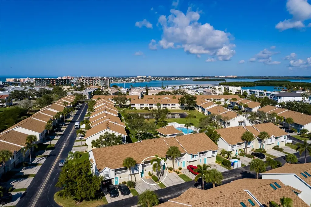 216 Sun Vista Ct S Treasure Island FL 33706