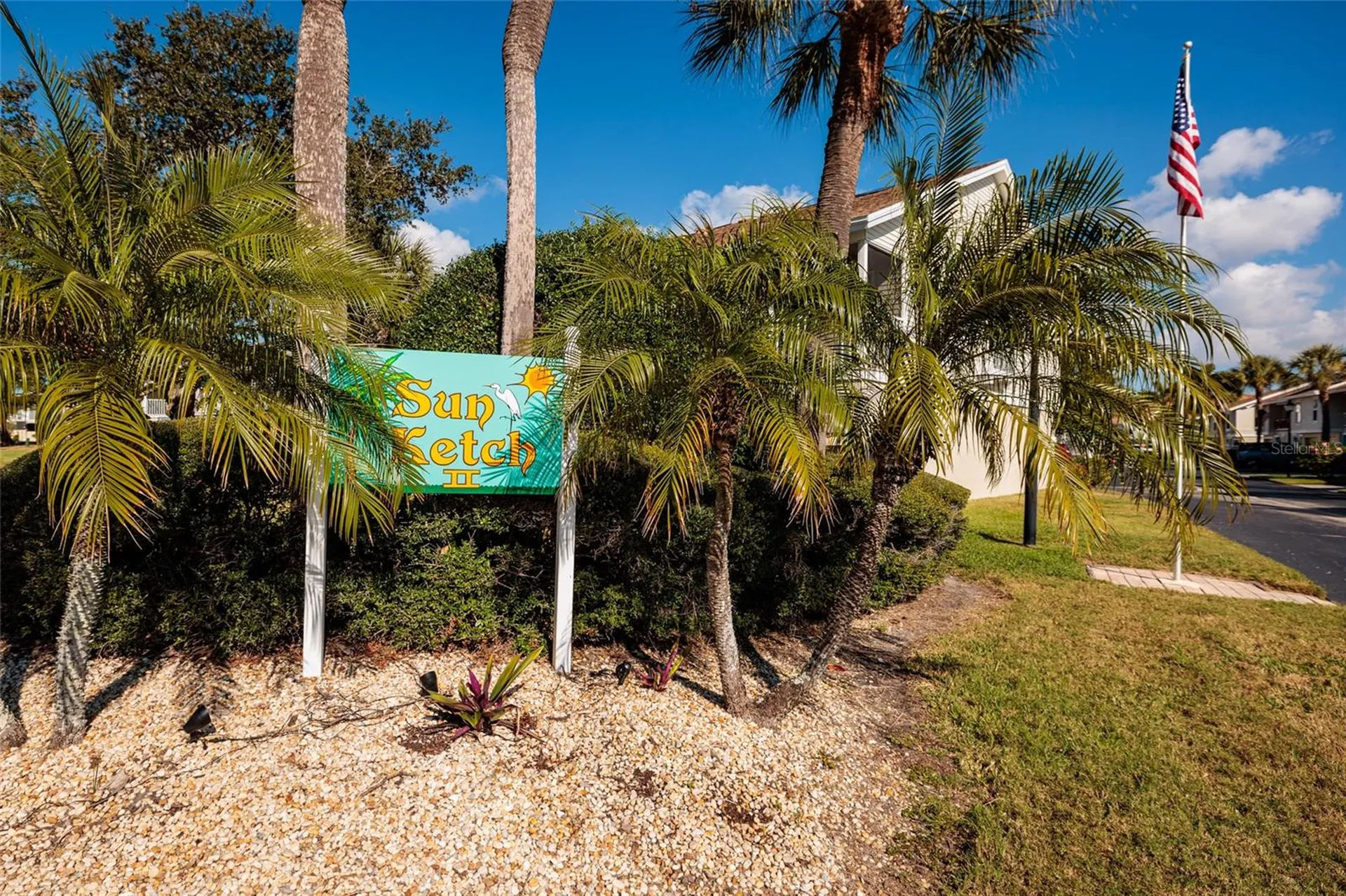216 Sun Vista Ct S Treasure Island FL 33706