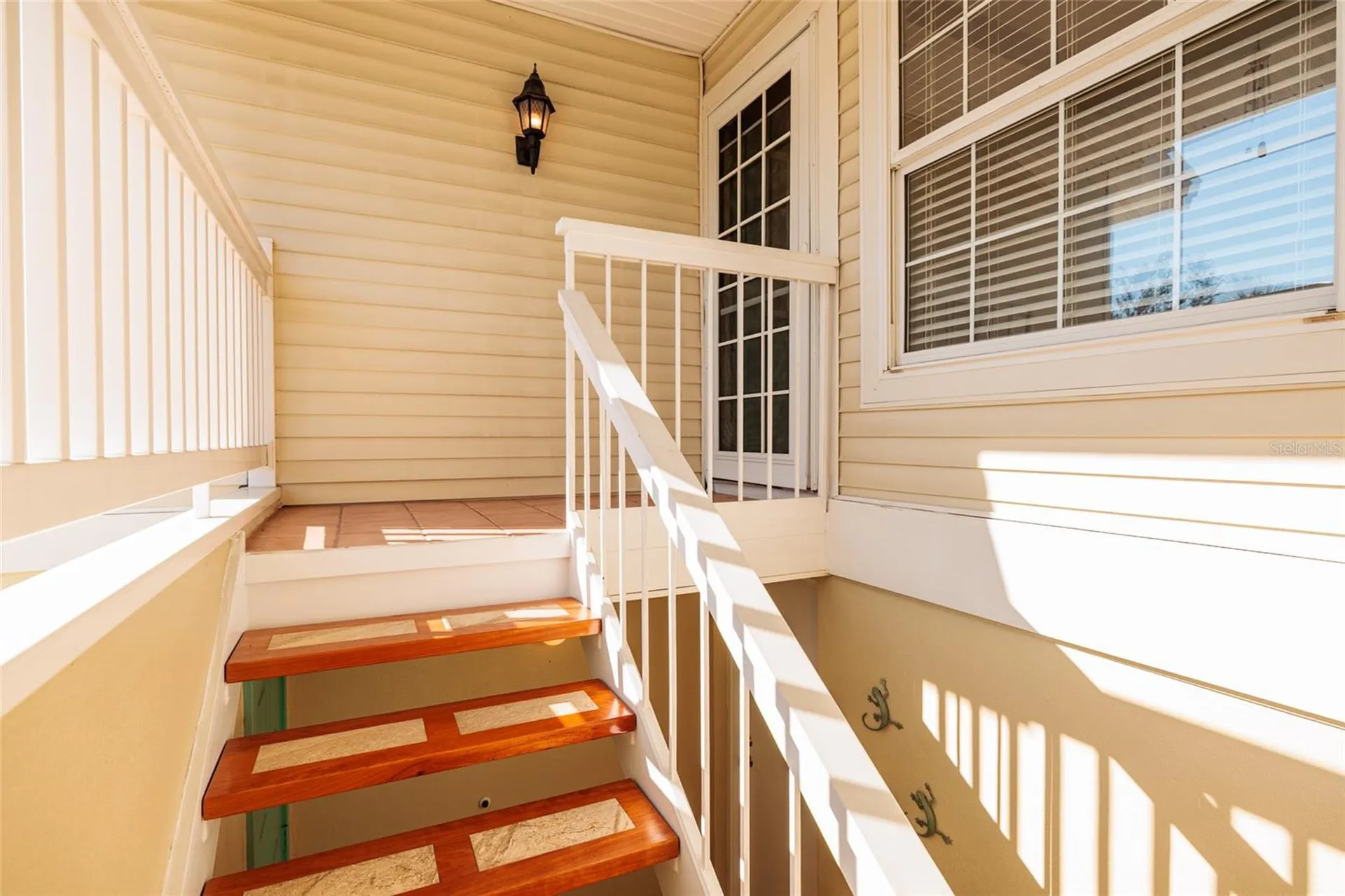 216 Sun Vista Ct S Treasure Island FL 33706