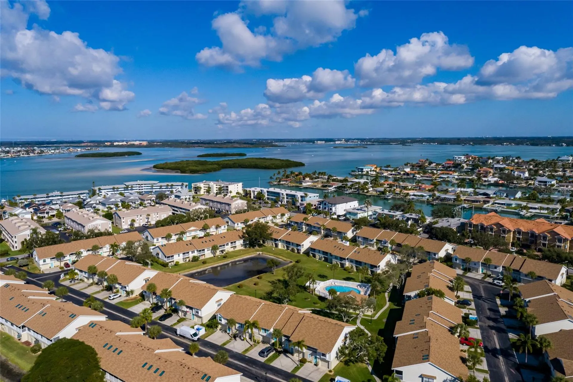 216 Sun Vista Ct S Treasure Island FL 33706