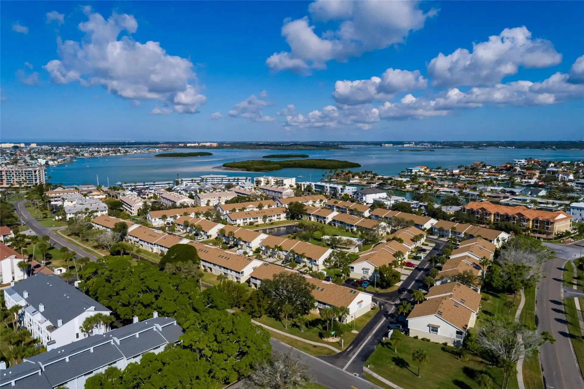 216 Sun Vista Ct S Treasure Island FL 33706