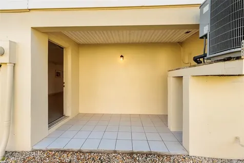 216 Sun Vista Ct S Treasure Island FL 33706