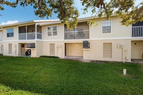 216 Sun Vista Ct S Treasure Island FL 33706