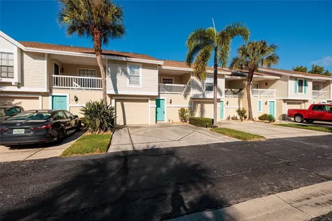 216 Sun Vista Ct S Treasure Island FL 33706