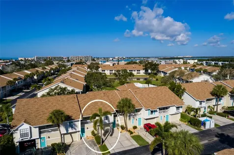 216 Sun Vista Ct S Treasure Island FL 33706