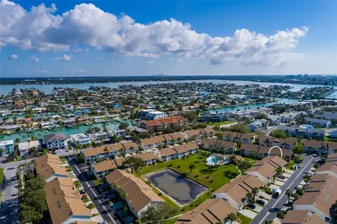 216 Sun Vista Ct S Treasure Island FL 33706