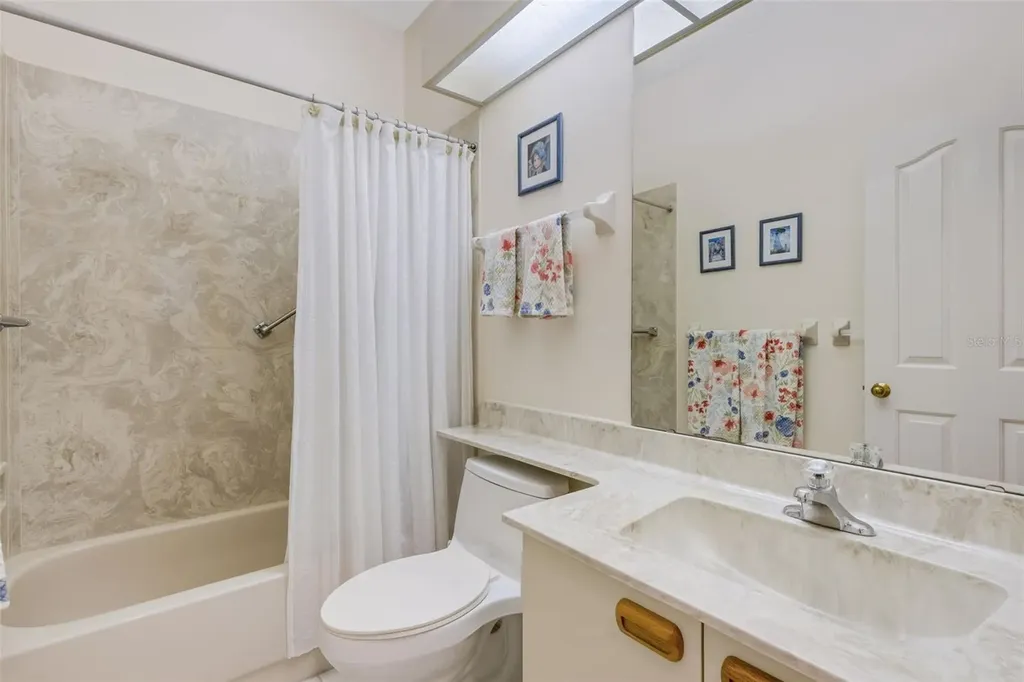 5531 Hampstead Heath Sarasota FL 34235