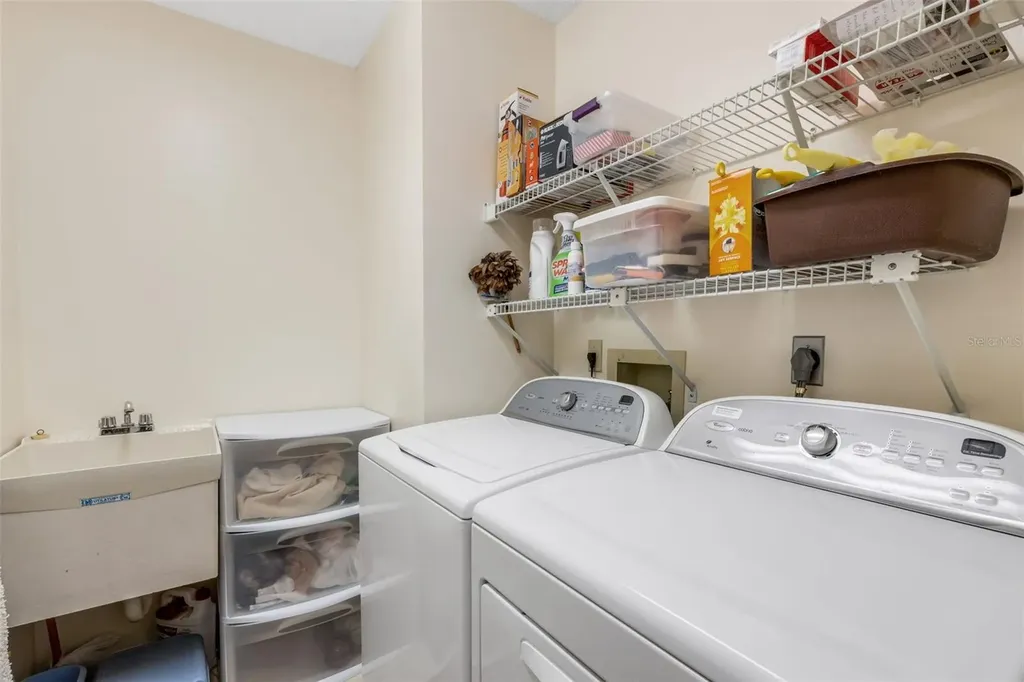 5531 Hampstead Heath Sarasota FL 34235