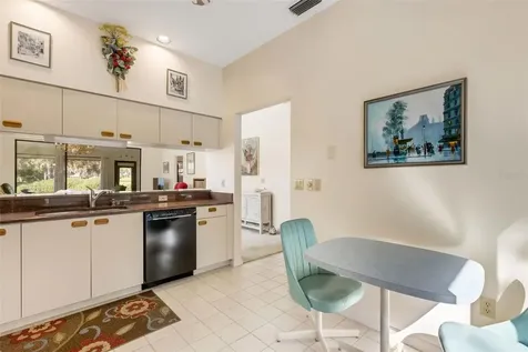 5531 Hampstead Heath Sarasota FL 34235