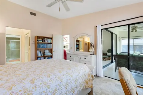 5531 Hampstead Heath Sarasota FL 34235