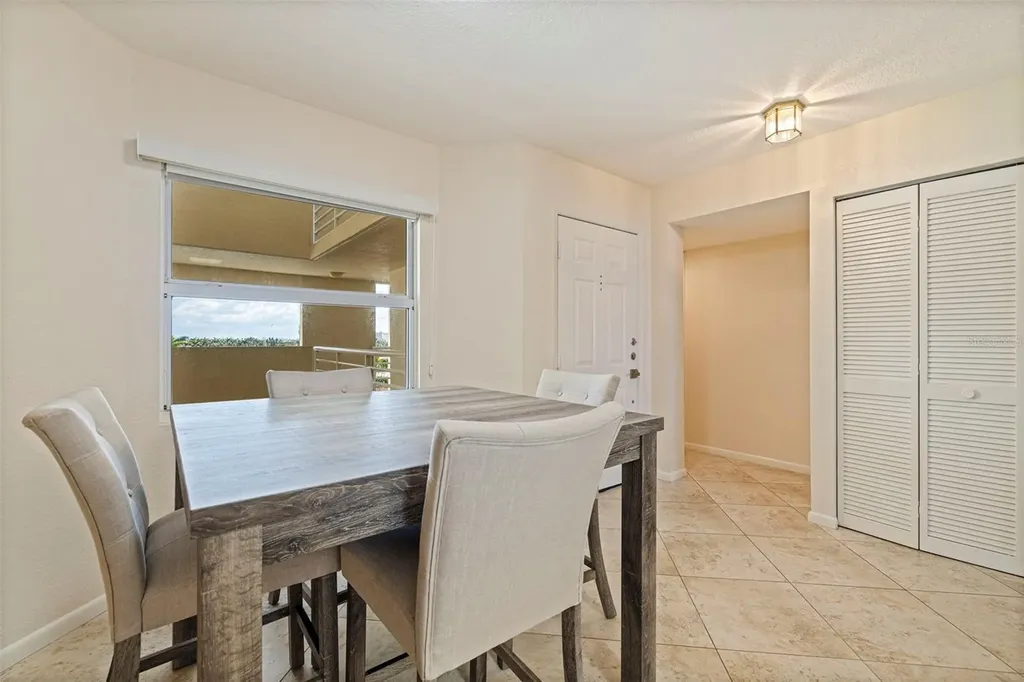 6105 Bahia Del Mar Circle St Petersburg FL 33715