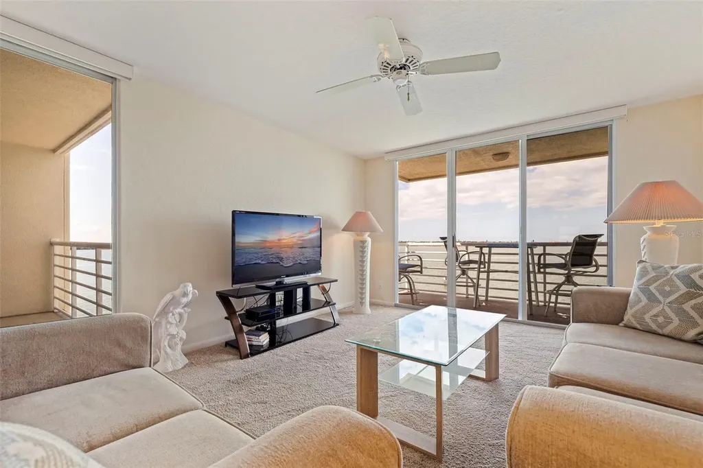 6105 Bahia Del Mar Circle St Petersburg FL 33715
