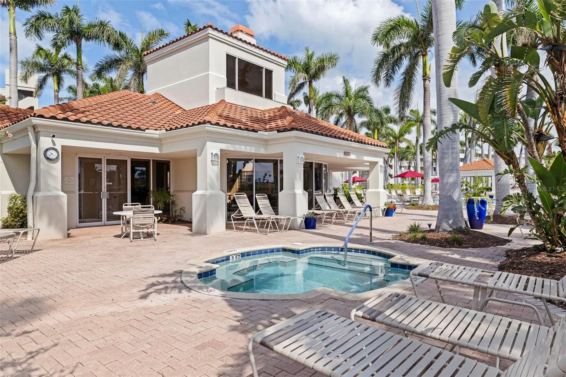 6105 Bahia Del Mar Circle St Petersburg FL 33715