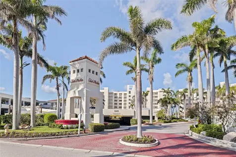 6105 Bahia Del Mar Circle St Petersburg FL 33715