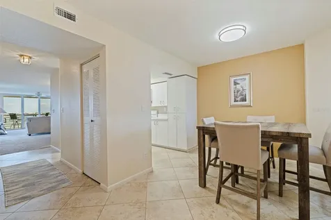 6105 Bahia Del Mar Circle St Petersburg FL 33715
