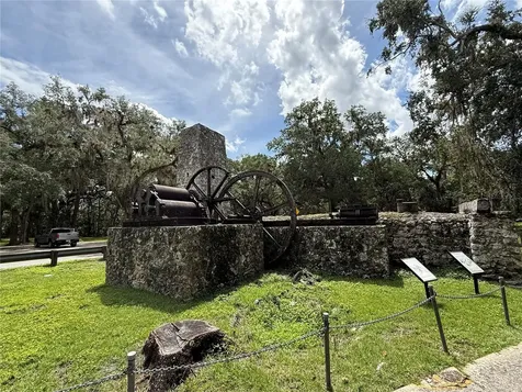 326 W Homeway Loop Citrus Springs FL 34434