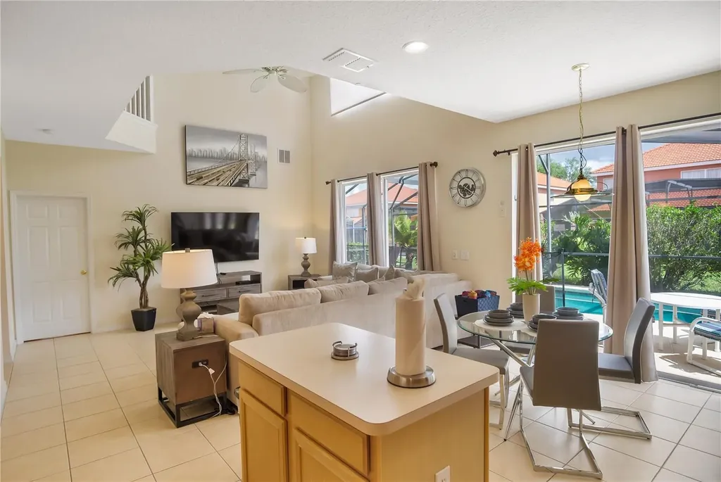 134 Sevilla Avenue Davenport FL 33897