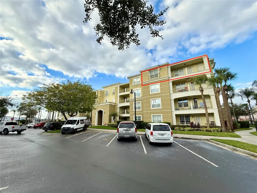 5049 Shoreway Loop Orlando FL 32819