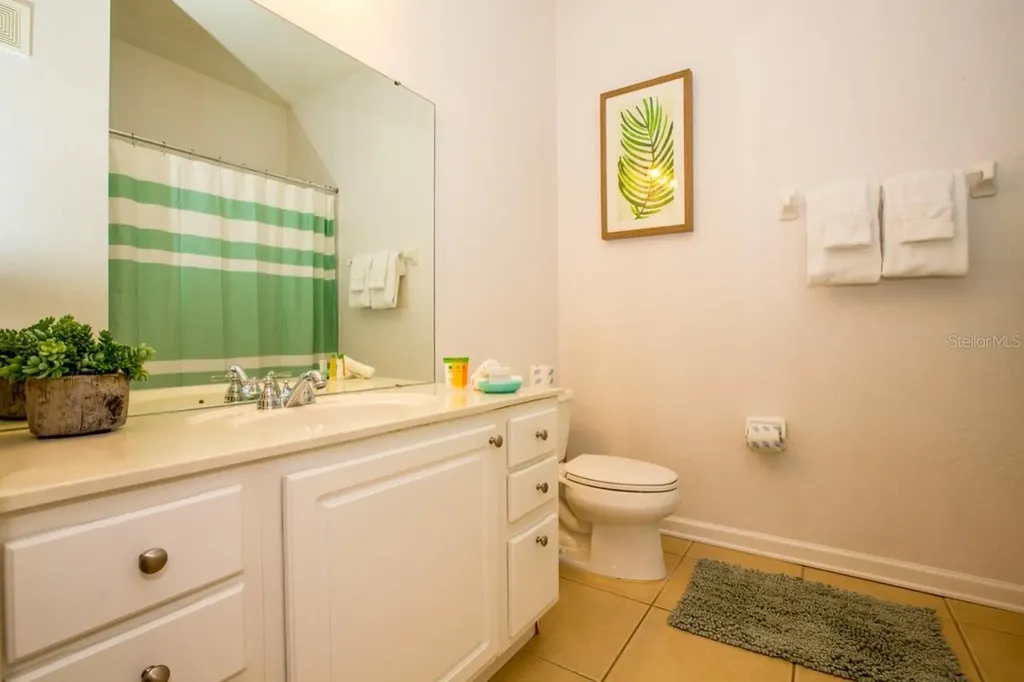 5049 Shoreway Loop Orlando FL 32819