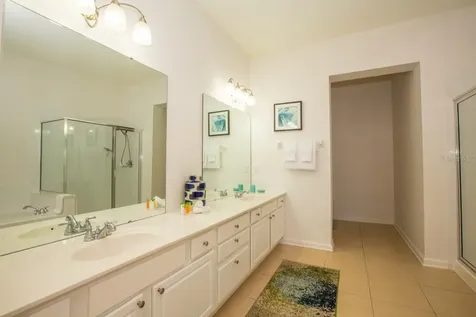 5049 Shoreway Loop Orlando FL 32819