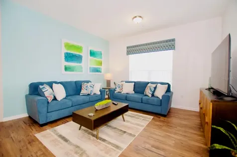 5049 Shoreway Loop Orlando FL 32819