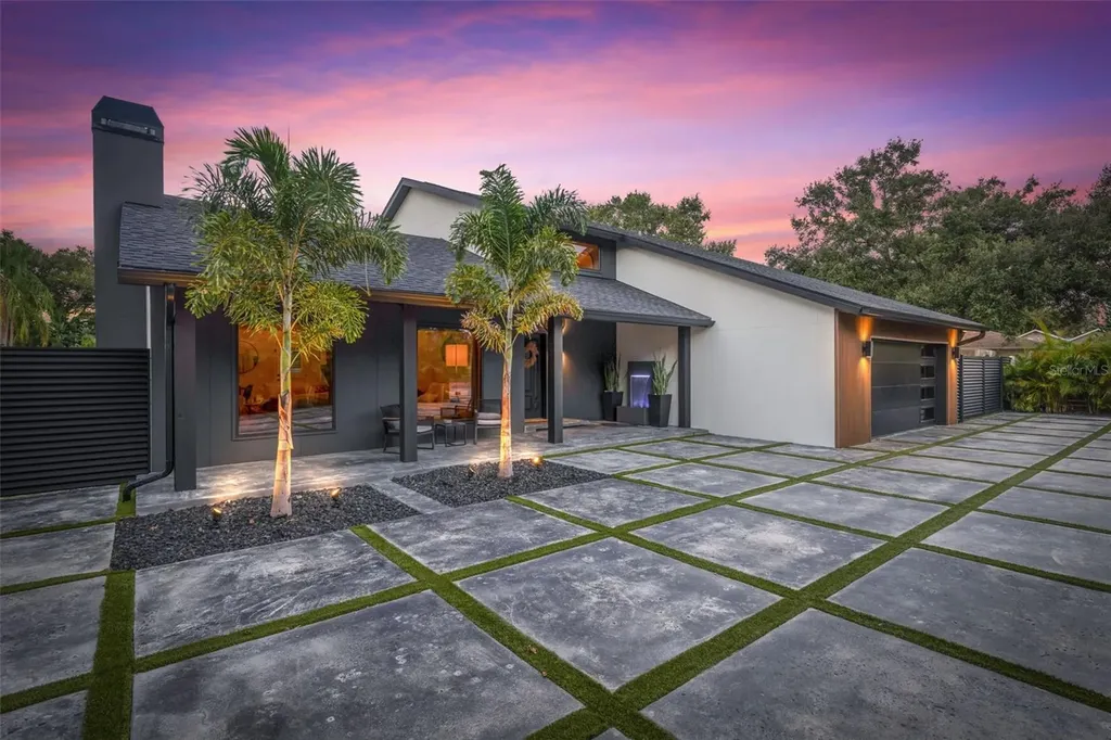1008 Michigan Boulevard Dunedin FL 34698
