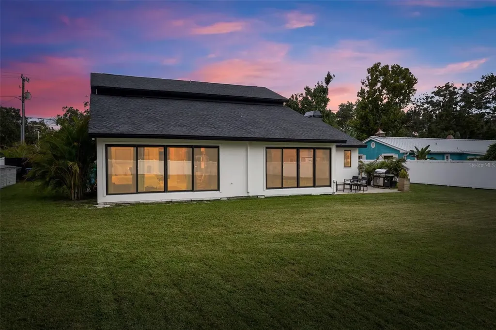 1008 Michigan Boulevard Dunedin FL 34698