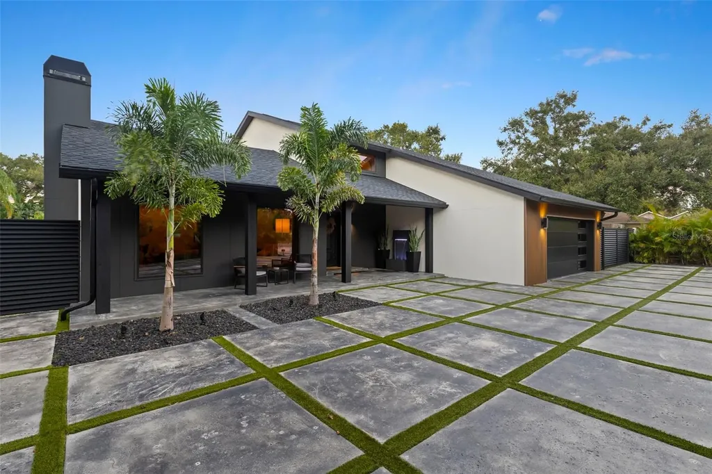 1008 Michigan Boulevard Dunedin FL 34698