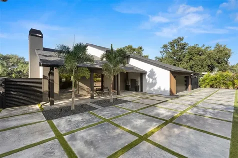 1008 Michigan Boulevard Dunedin FL 34698
