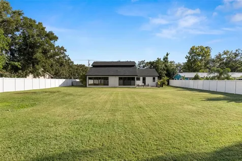 1008 Michigan Boulevard Dunedin FL 34698