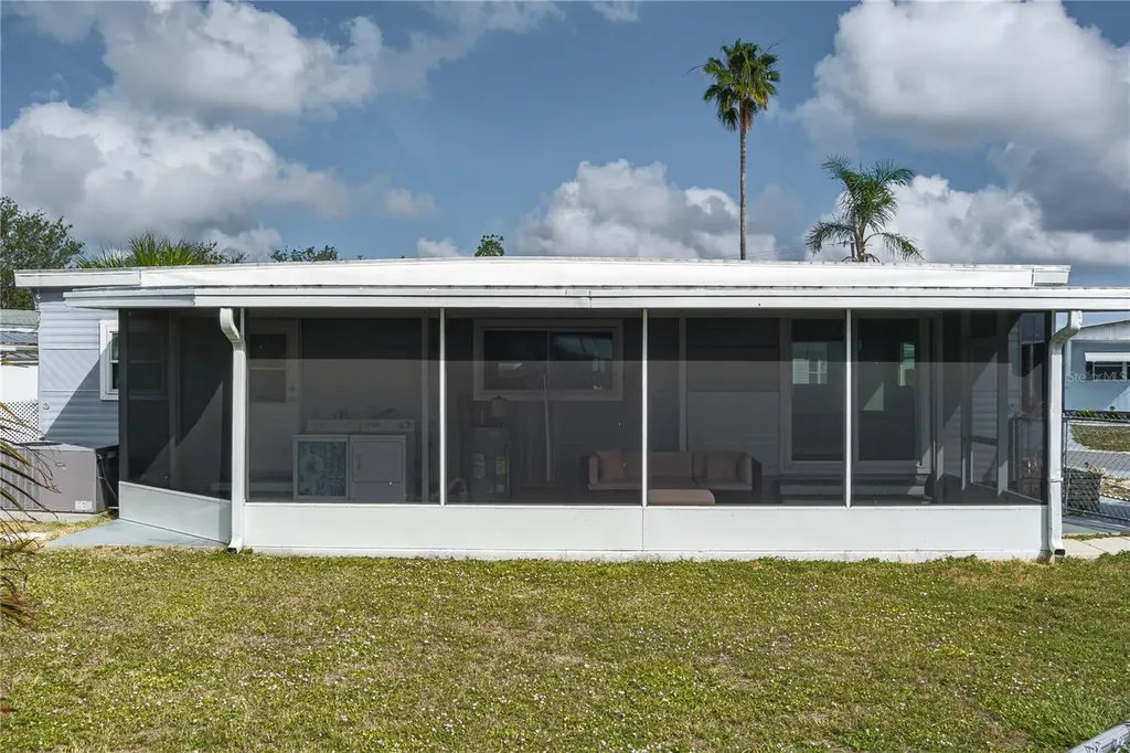 504 50th Avenue Dr W Bradenton FL 34207
