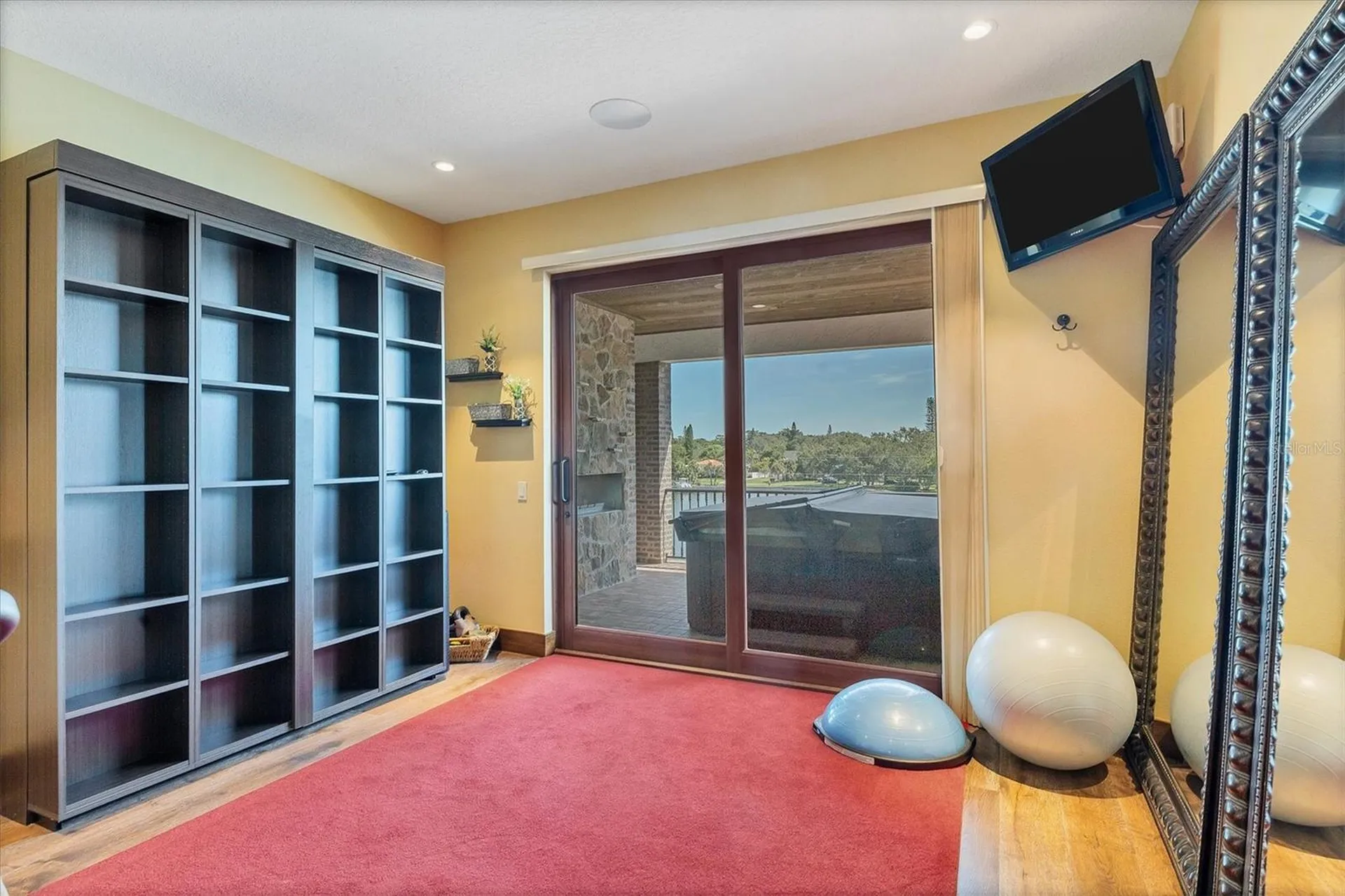 315 S Shore Drive Sarasota FL 34234