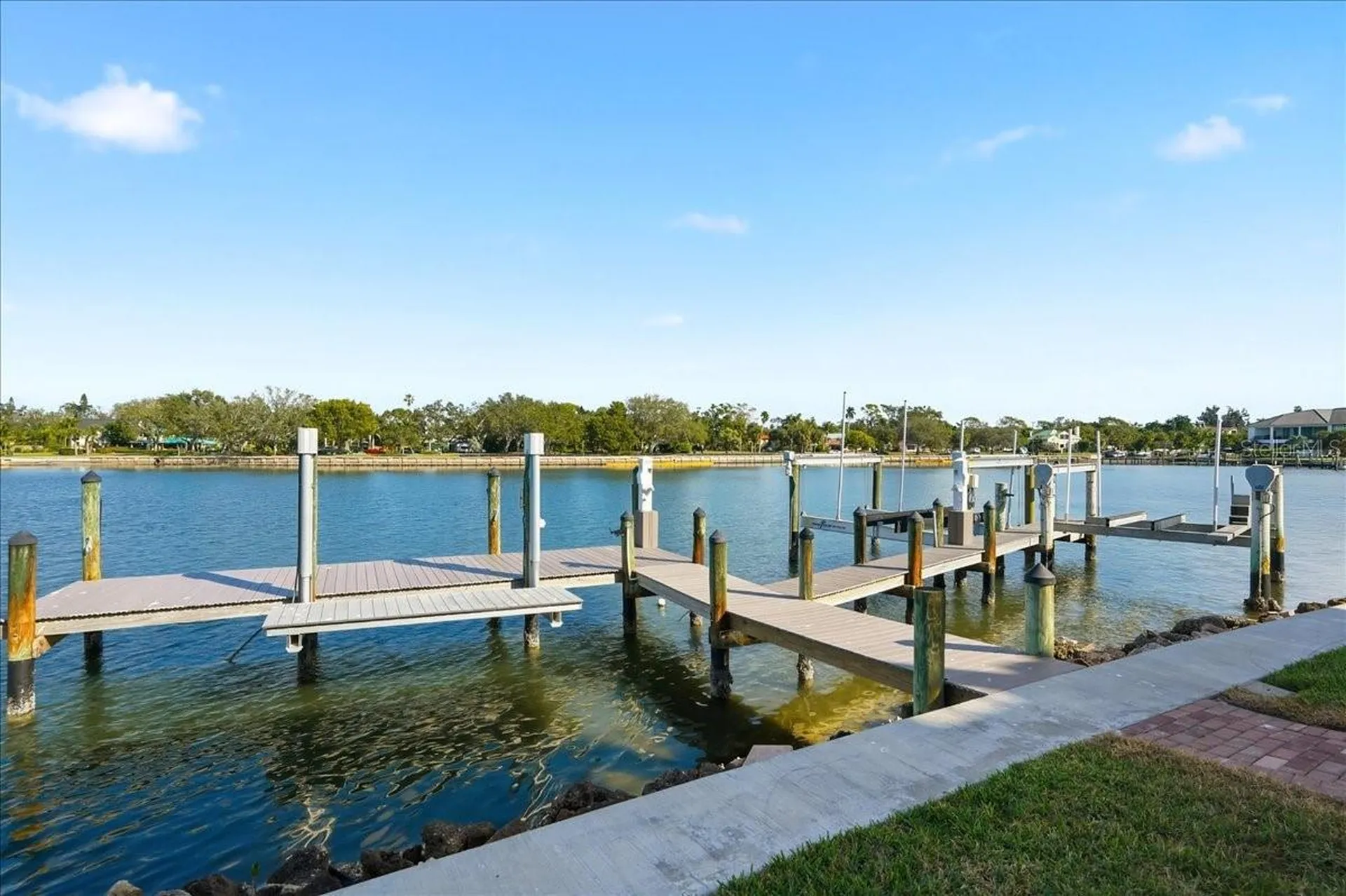 315 S Shore Drive Sarasota FL 34234