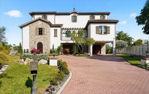 315 S Shore Drive Sarasota FL 34234