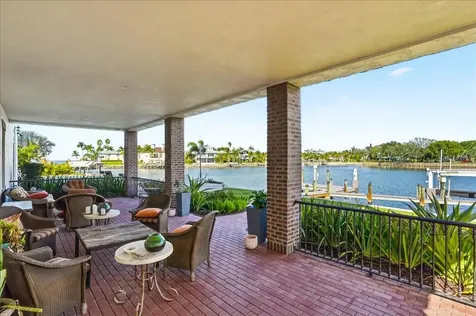 315 S Shore Drive Sarasota FL 34234