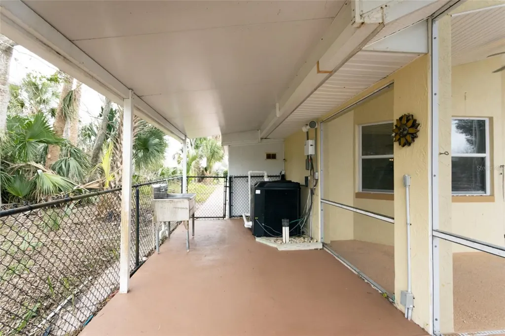 21 Comanche Court Palm Coast FL 32137