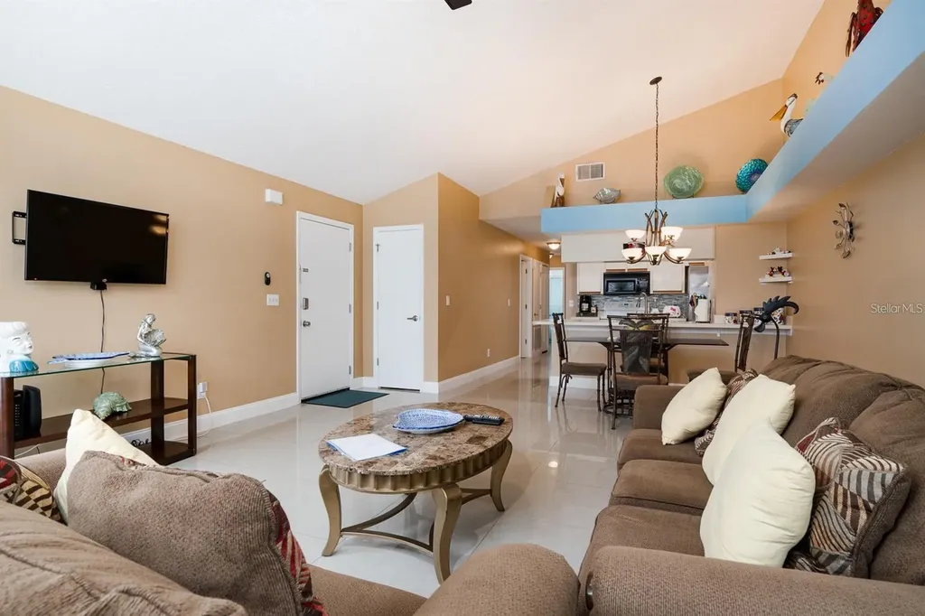 5012 Laguna Bay Circle Kissimmee FL 34746