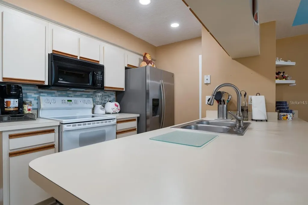 5012 Laguna Bay Circle Kissimmee FL 34746