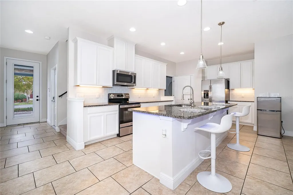 2737 Pleasant Cypress Circle Kissimmee FL 34741