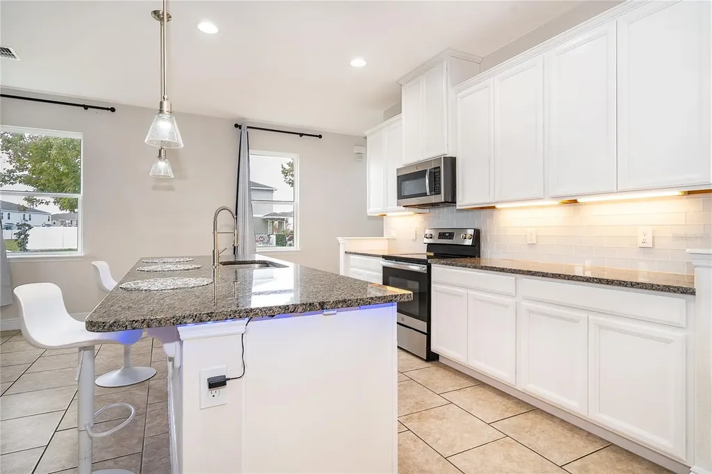 2737 Pleasant Cypress Circle Kissimmee FL 34741
