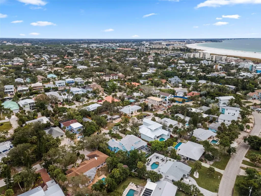 5334 Calle Florida Sarasota FL 34242