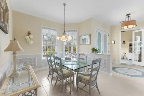 5334 Calle Florida Sarasota FL 34242