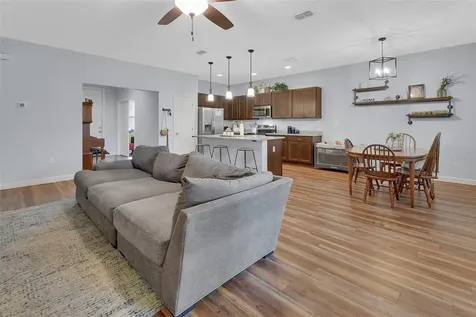 1635 6th Avenue Deland FL 32724