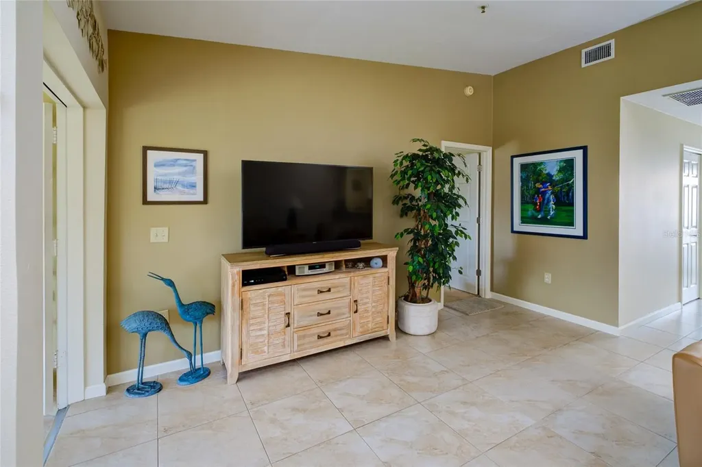 1220 Siesta Bayside Drive Sarasota FL 34242